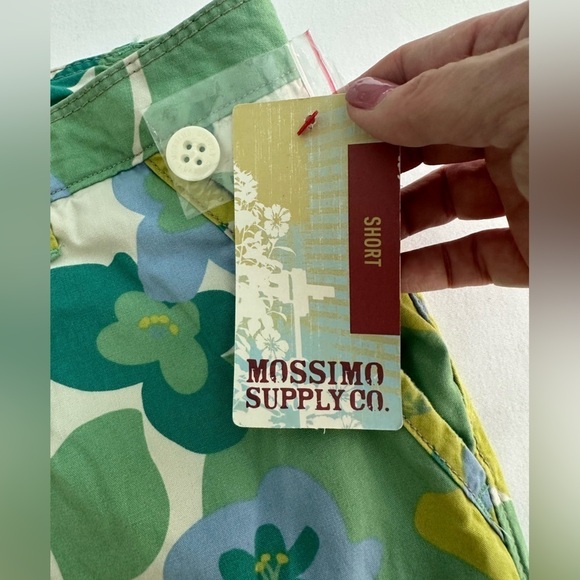 Mossimo Supply Co Low Rise Shorts Juniors Size 17 NWT - Picture 4 of 11